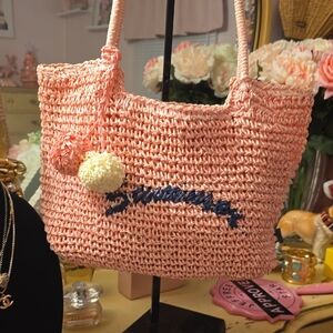 Pink Crochet Pom-Pom Tote Bag NWOT Beautiful Bag Boutique Bag Beach Side Stores